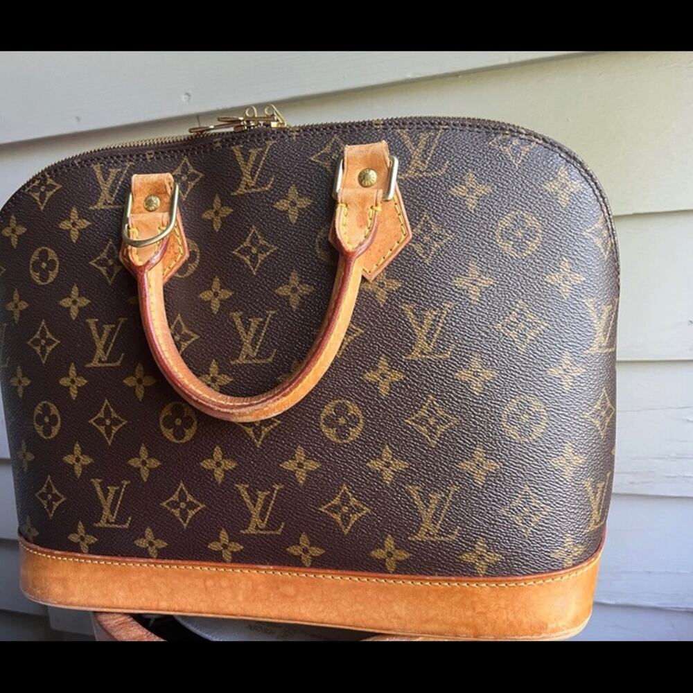 Louis Vuitton Monogram Alma PM From the 1996 Collection - Picture 15 of 16